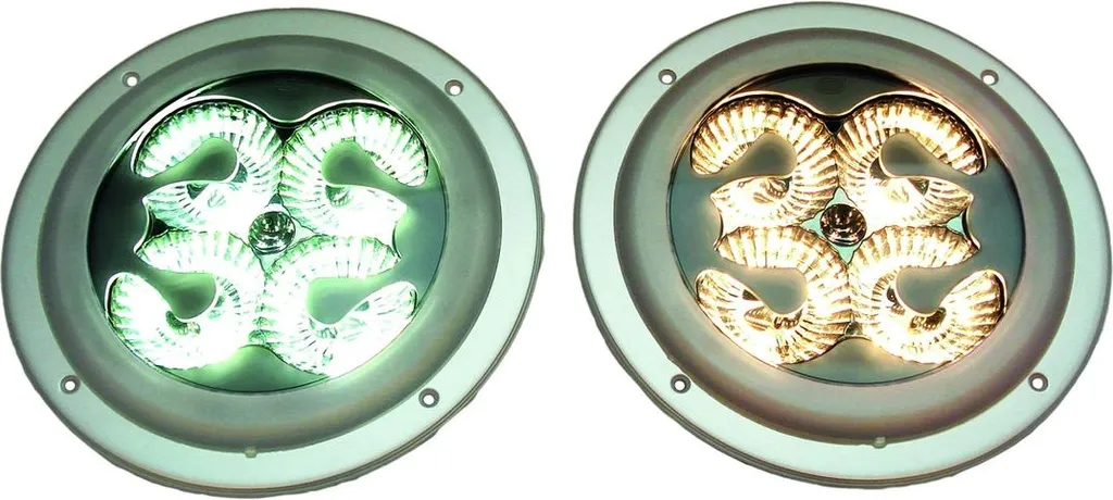Améliorer l'Éclairage Cabine DAF avec ce Module LED HELLA Universel