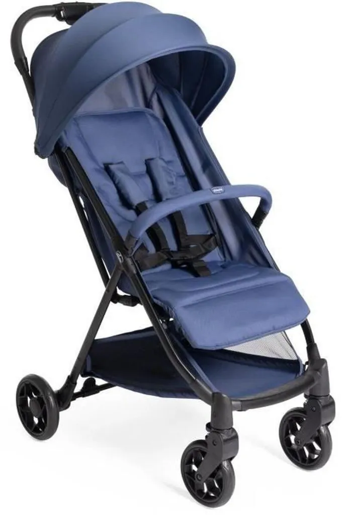 Poussette Chicco bleue maniable pour circuler sans effort en ville