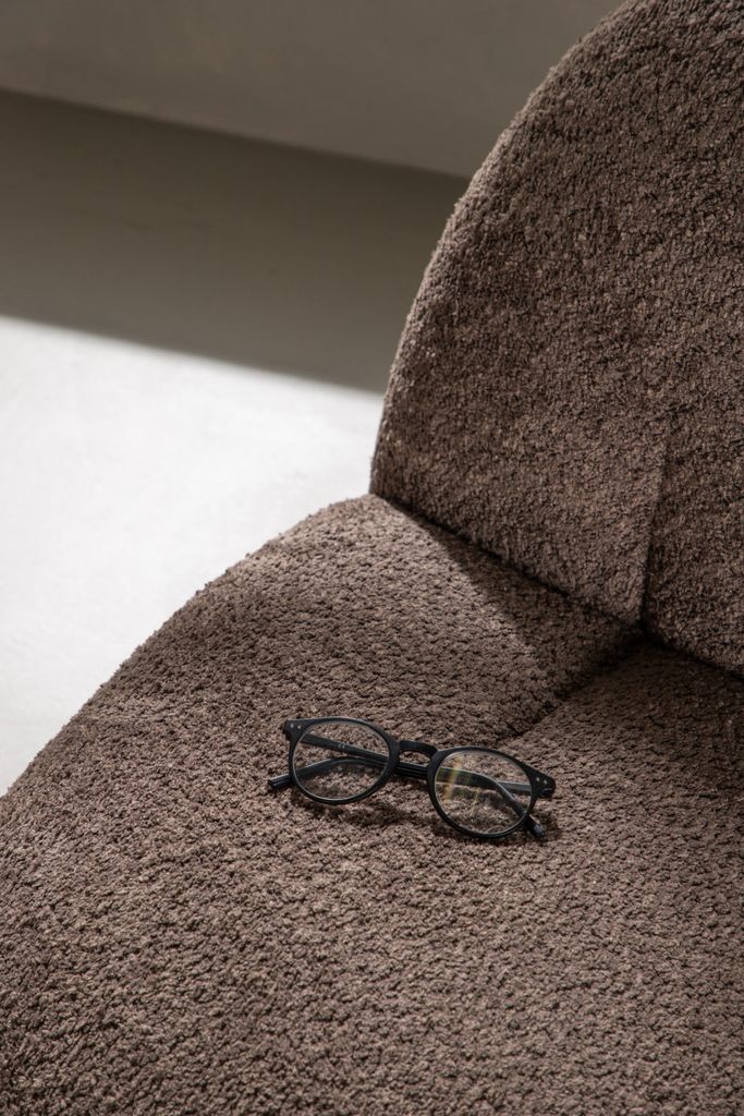 Silla Akzent Venture Home, modelo Omaha, color marrón Imagen del producto 