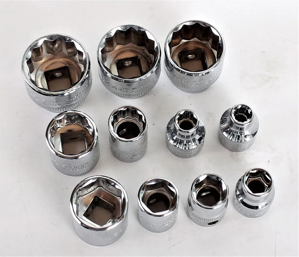 Jeu de Douilles Nuss SALTUS 5105 - Acier Renforcé 11 Pièces en 3/8"