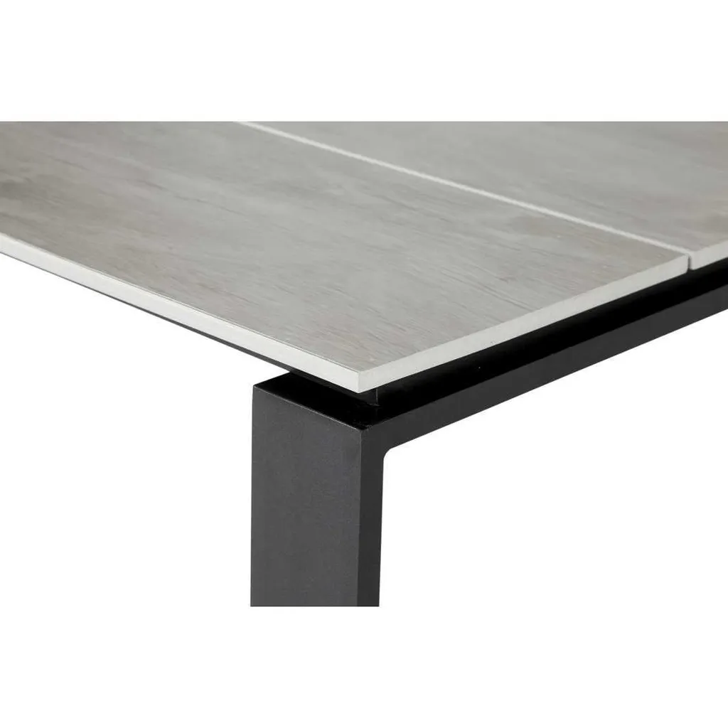Grande table de repas d'extérieur Martinus 210 cm rectangulaire grise
