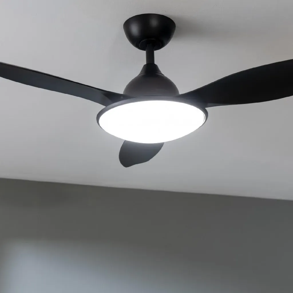 Ventilateur de plafond moderne avec télécommande et LED intégrée 32W
