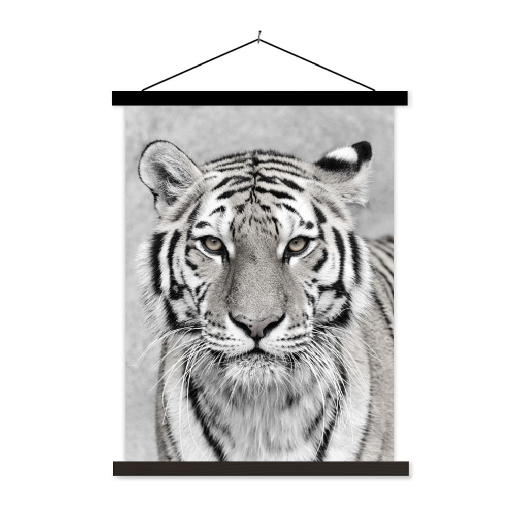 MuchoWow Textilposter Tiger - Natur - Schwarz - Weiß 60x80 cm mit schwarzem Rahmen - Plakathalter