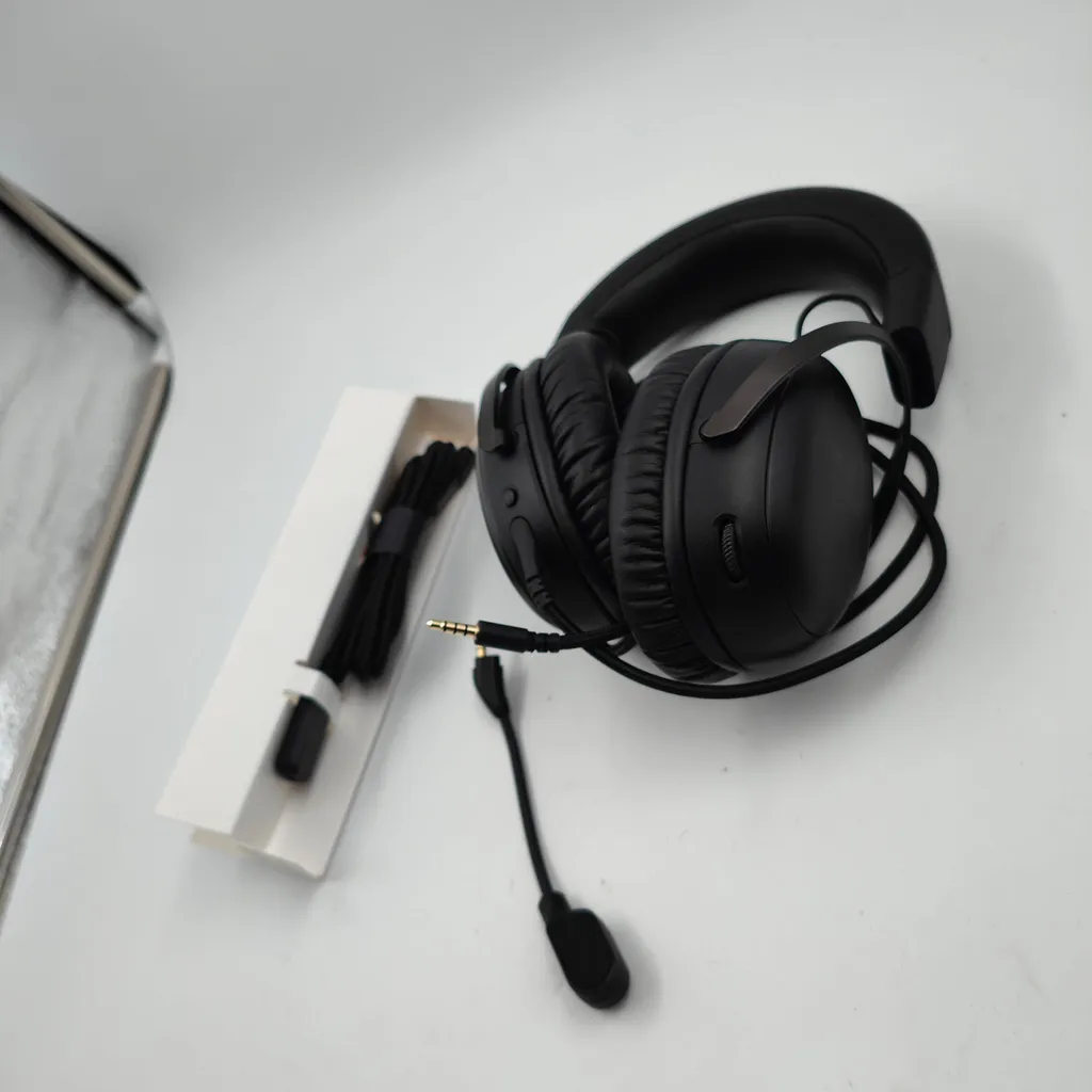 Casque de jeu pour communication claire HyperX Cloud III filaire