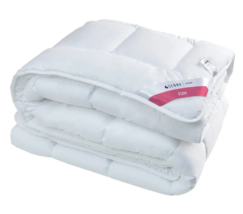 Couette 135x200 douce et légère Senna Home FUN anti-acarien blanche
