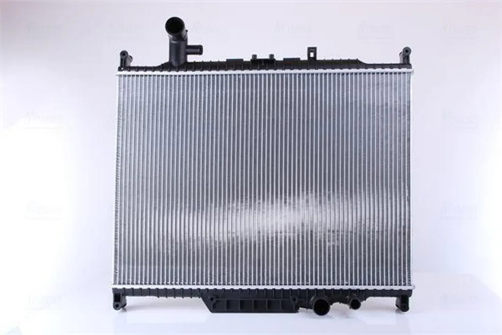Radiateur NISSENS 64332 Haute Résistance pour LR015561 et Range Rover