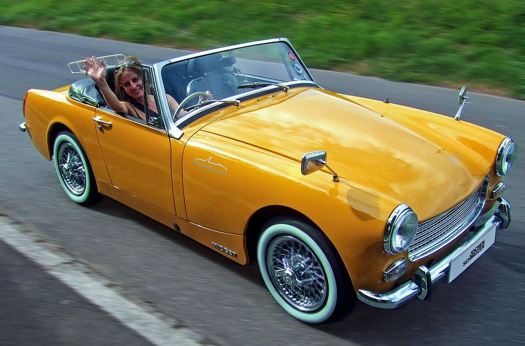 Jochen Schweizer Midget Oldtimer fahren in der Oberpfalz für 2 (1 Nacht); Erlebnis verschenken oder selbst erleben; Der Gutschein ist gültig für...