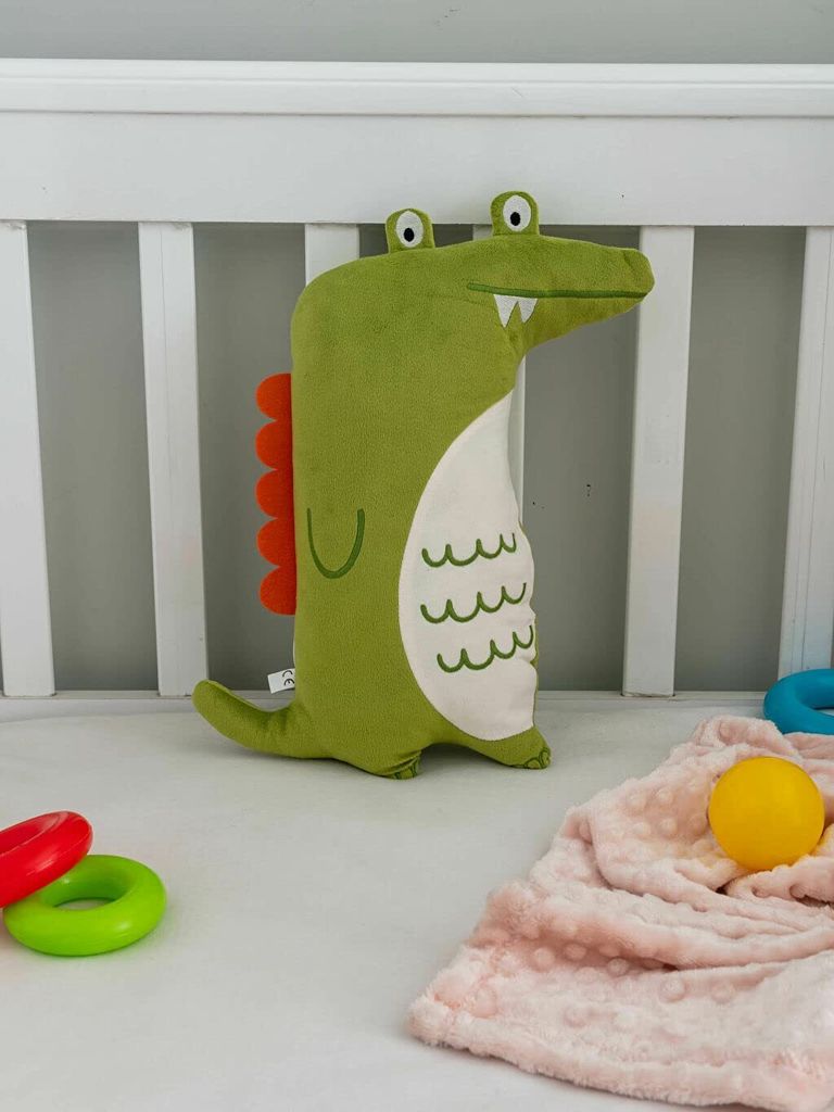 Furni24 Krokodil Kissen Dekokissen Kinderkissen Kuschelkissen Babyzimmer 44x23 cm weich grün