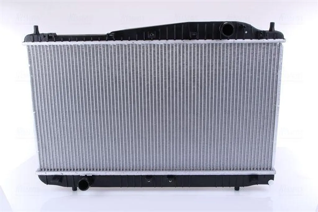 Radiateur Moteur 61638 : Fini la Surchauffe pour Evanda et Magnus