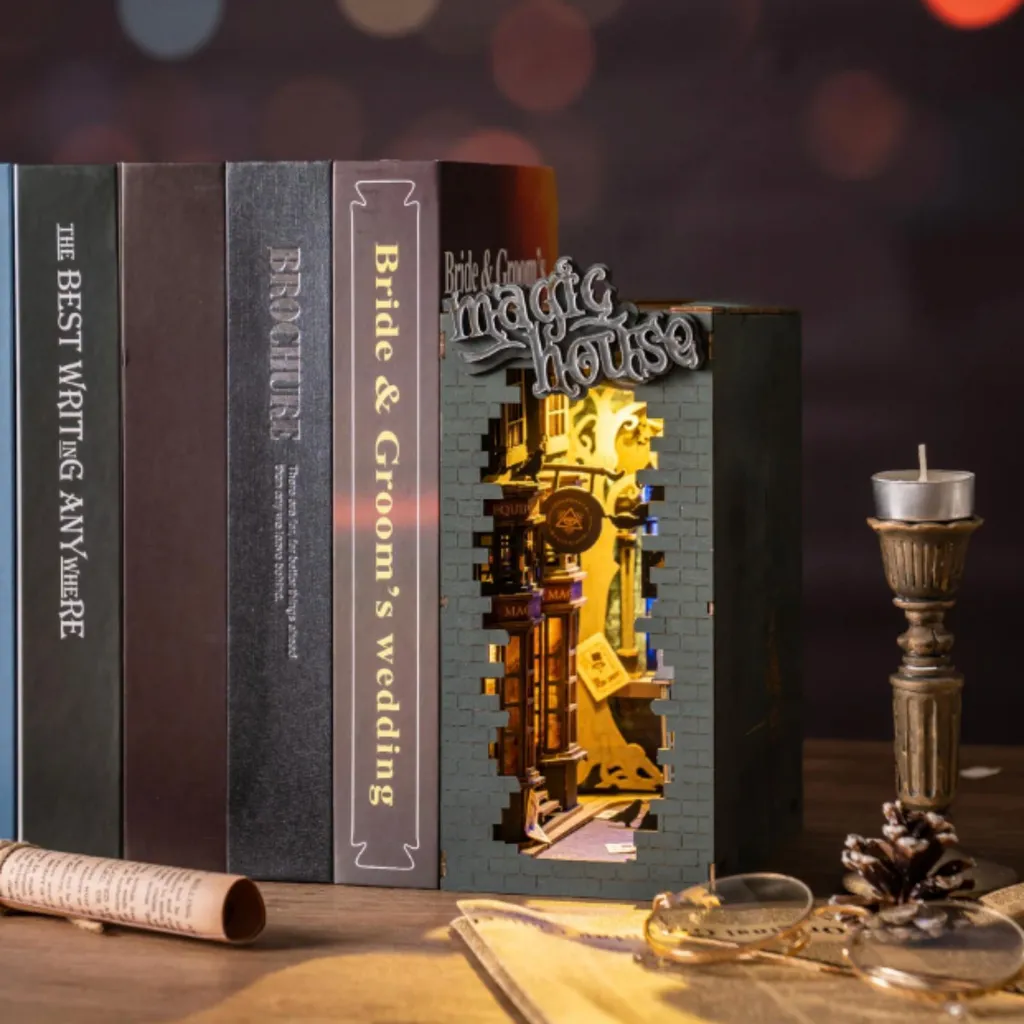 Kit de construction Book Nook Magic House : idée cadeau DIY créative