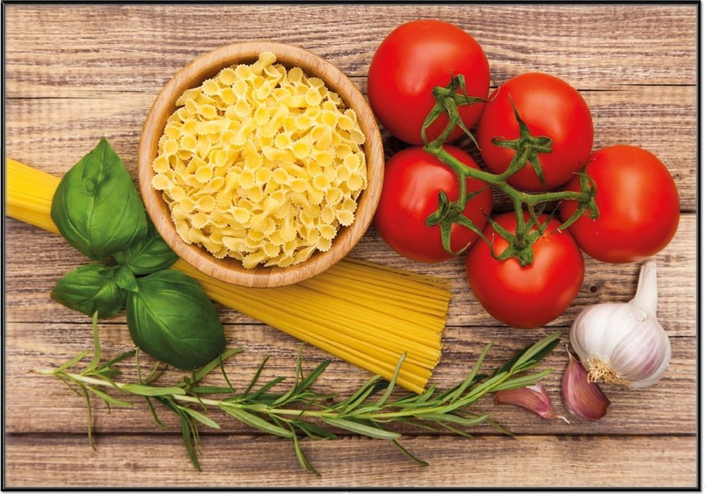 Wallario Wandbild Spaghetti mit Tomaten, Knoblauch und Basilikum, Größe: 70,30 x 100,30 cm, Poster mit schwarzem Aluminiumrahmen