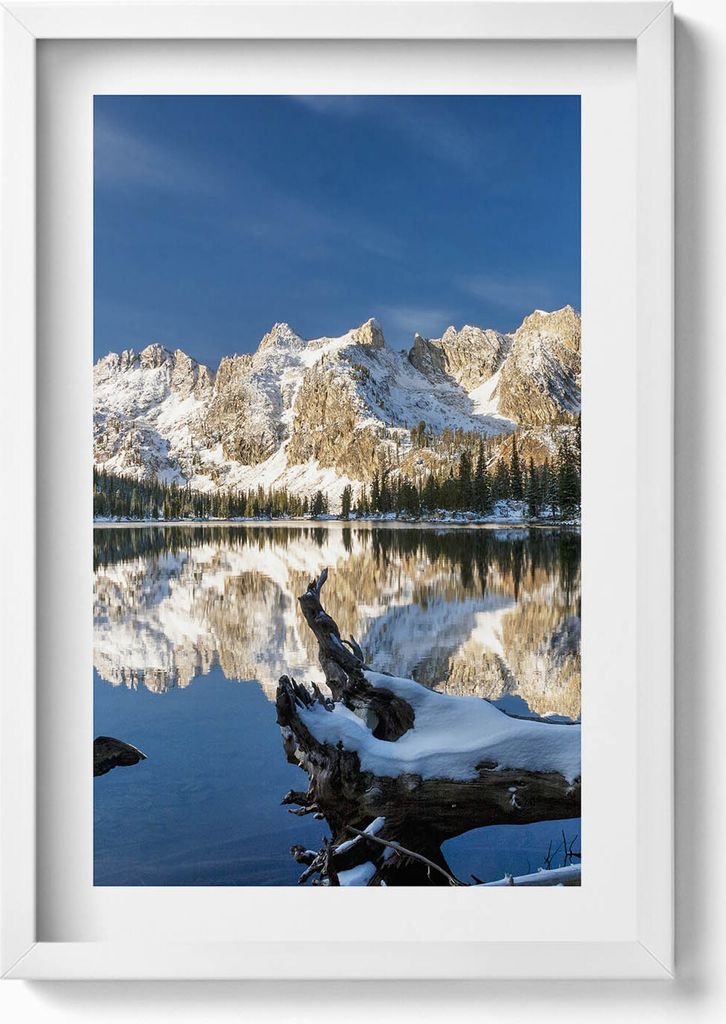 Naturlandschaft in den Bergen– Wandbild mit Rahmen – Gerahmtes Bild – Wanddekoration – 40x60 cm – Weiß