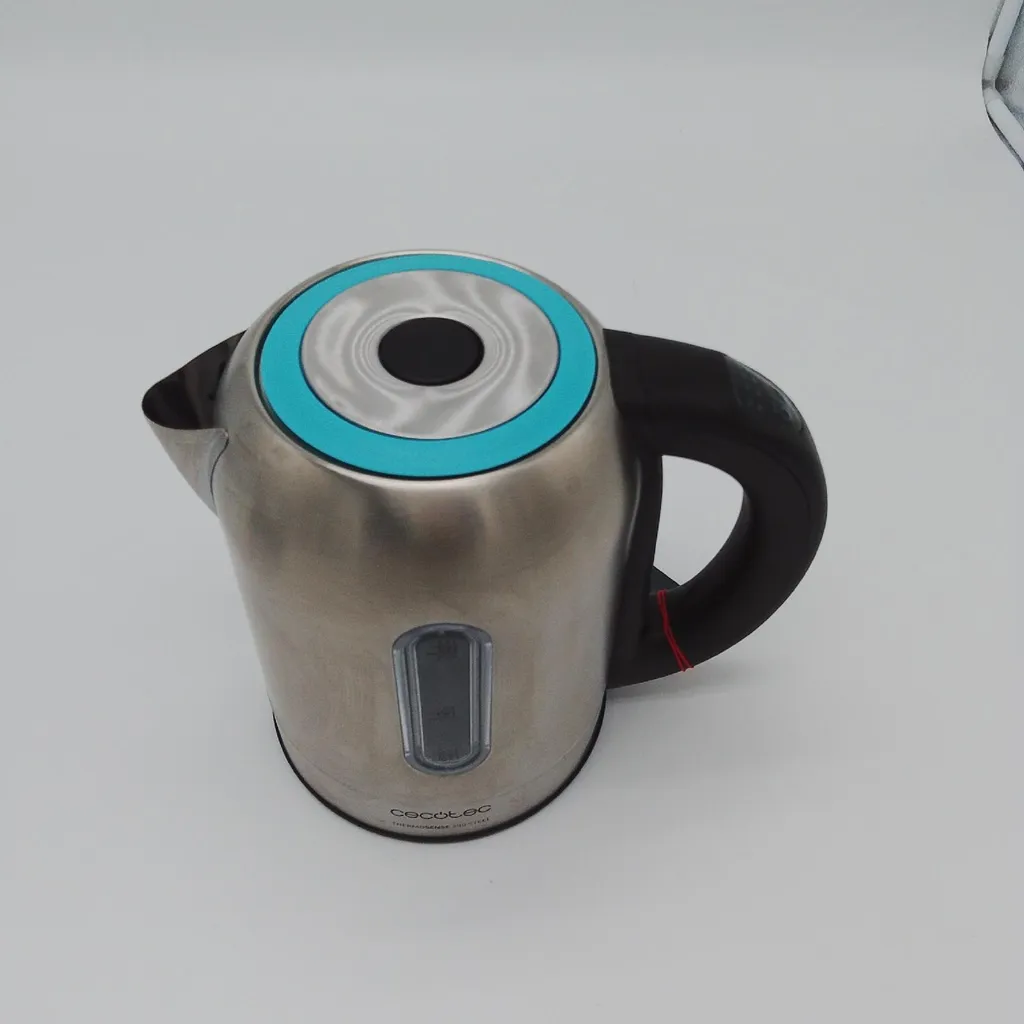 Bouilloire rapide pour thé et café Cecotec ThermoSense en inox - 20