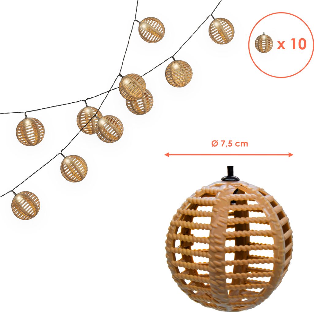 3.07 Solar Lichterkette mit 10 runden Rattan Kugeln je Ø