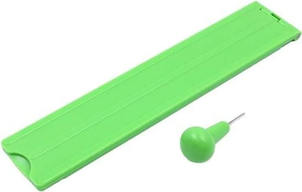 Ardoise Braille en Plastique Vert avec Poinçon - 4 Lignes 28 Cellules