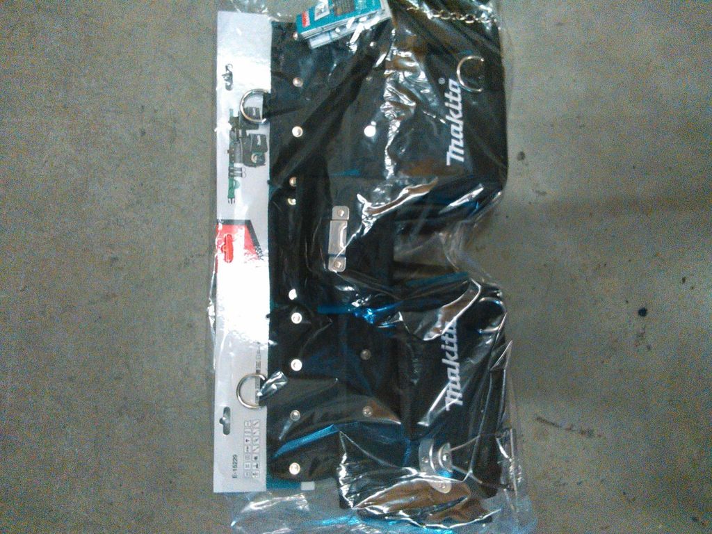 Cinturón para herramientas Makita con 3 bolsillos Imagen del producto 