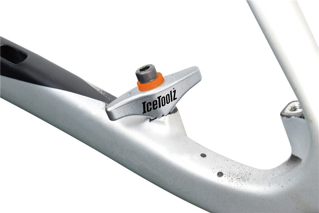 Icetoolz Lochschneider Für Scheibenbremssattel Silber  Produktbild 3