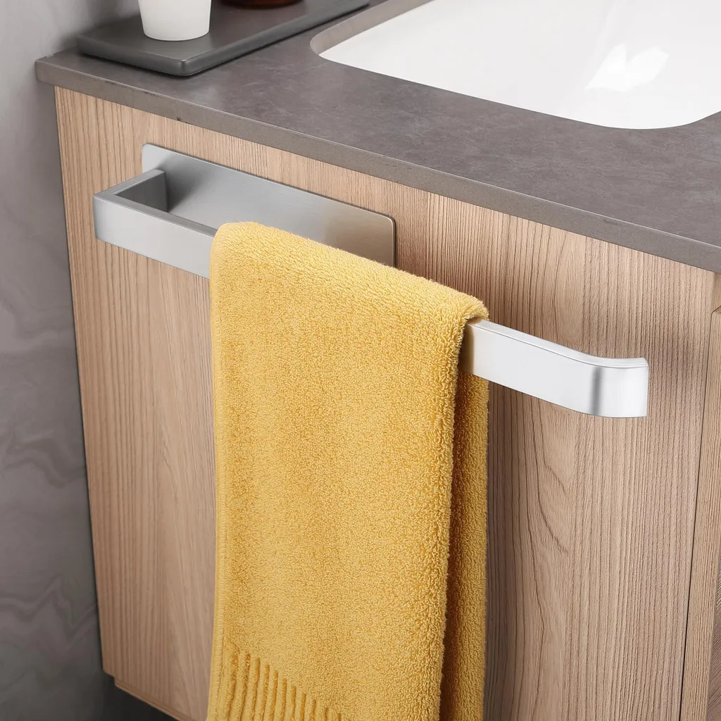 Porte-serviettes sans perçage : fixez votre barre 38 cm inox sans trou