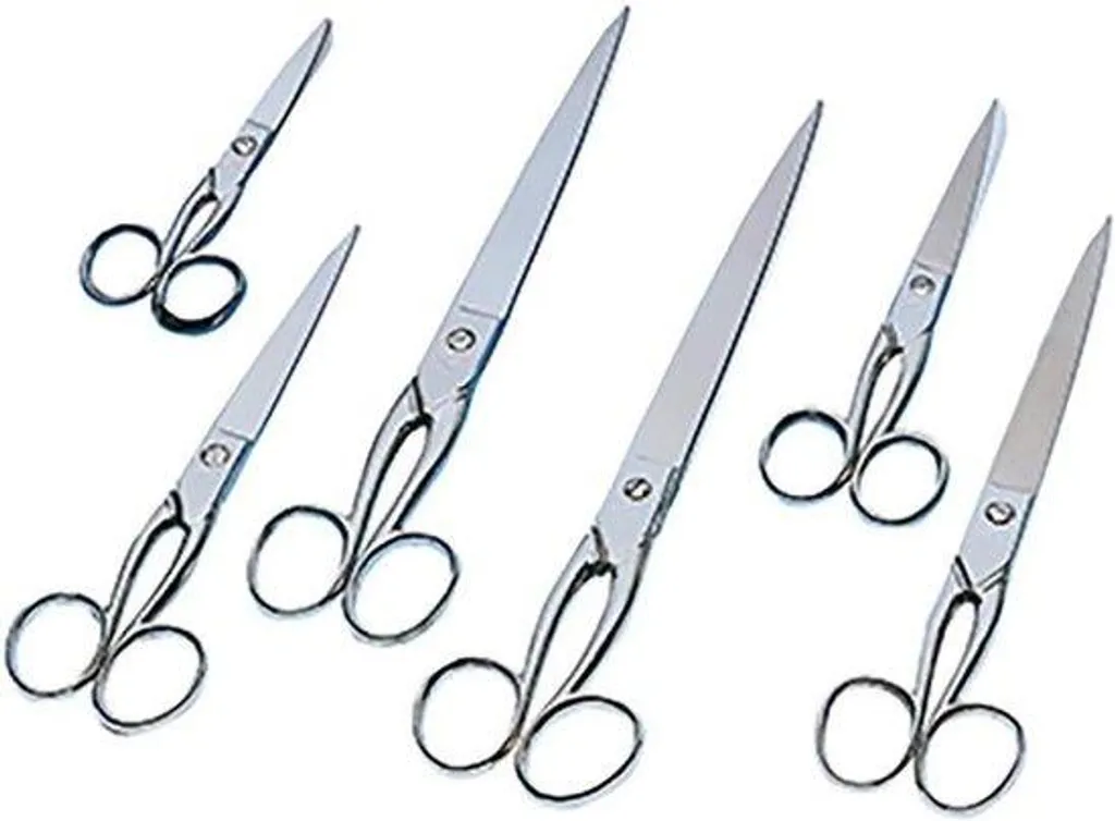 Couteau de cuisine 15 cm inox pour découper viandes et légumes avec soin