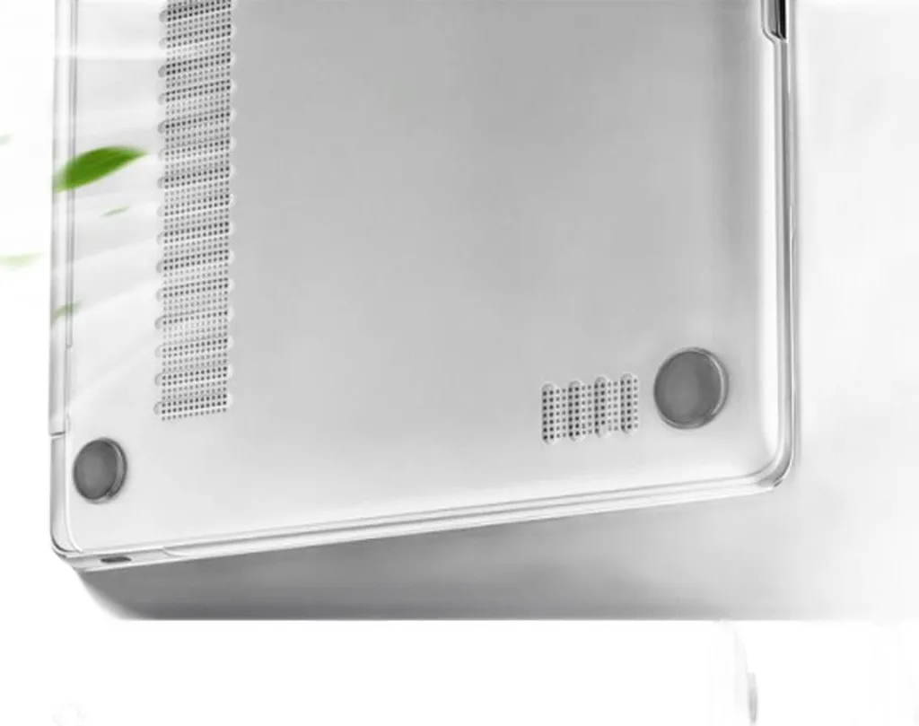 Protection MacBook Air M3 13.6 Transparente pour Usage Nomade et Bureau