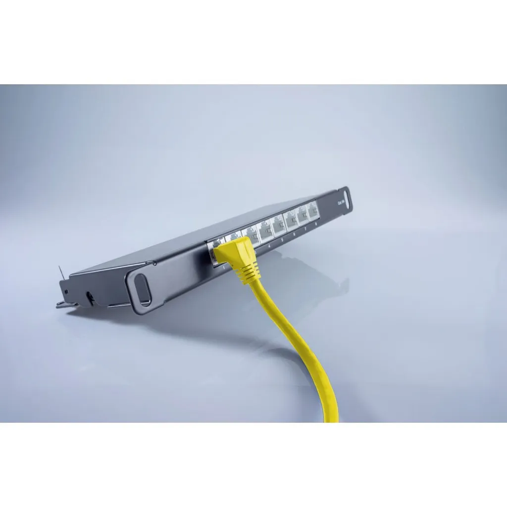 Câble Ethernet Blindé S/FTP Catégorie 6 Jaune 0.50m shiverpeaks BASIC-S