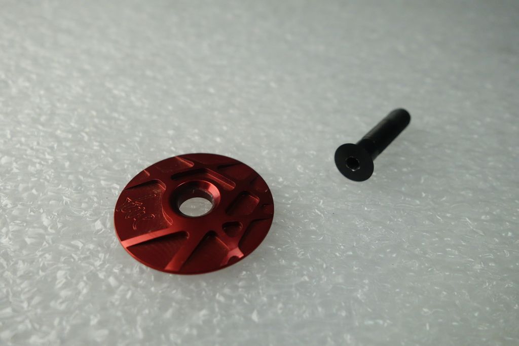 tune - Cap Ahead Kappe 1 1/8" rot