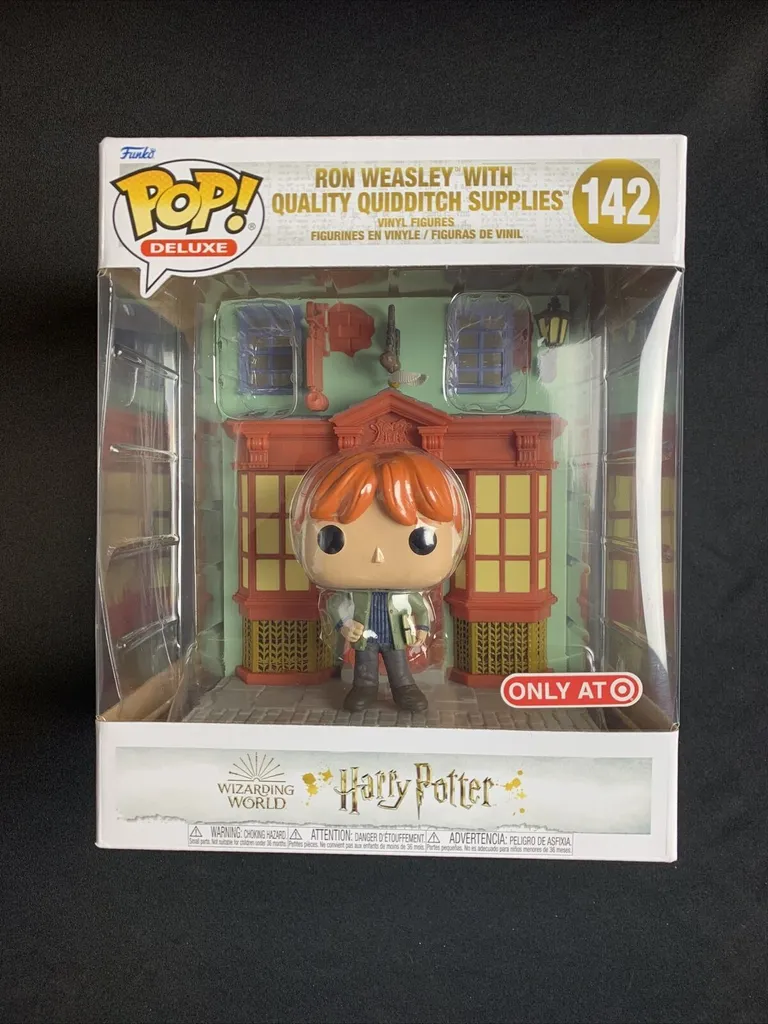 Funko Pop Deluxe Harry Potter : Boutique Quidditch avec Ron Weasley n°91