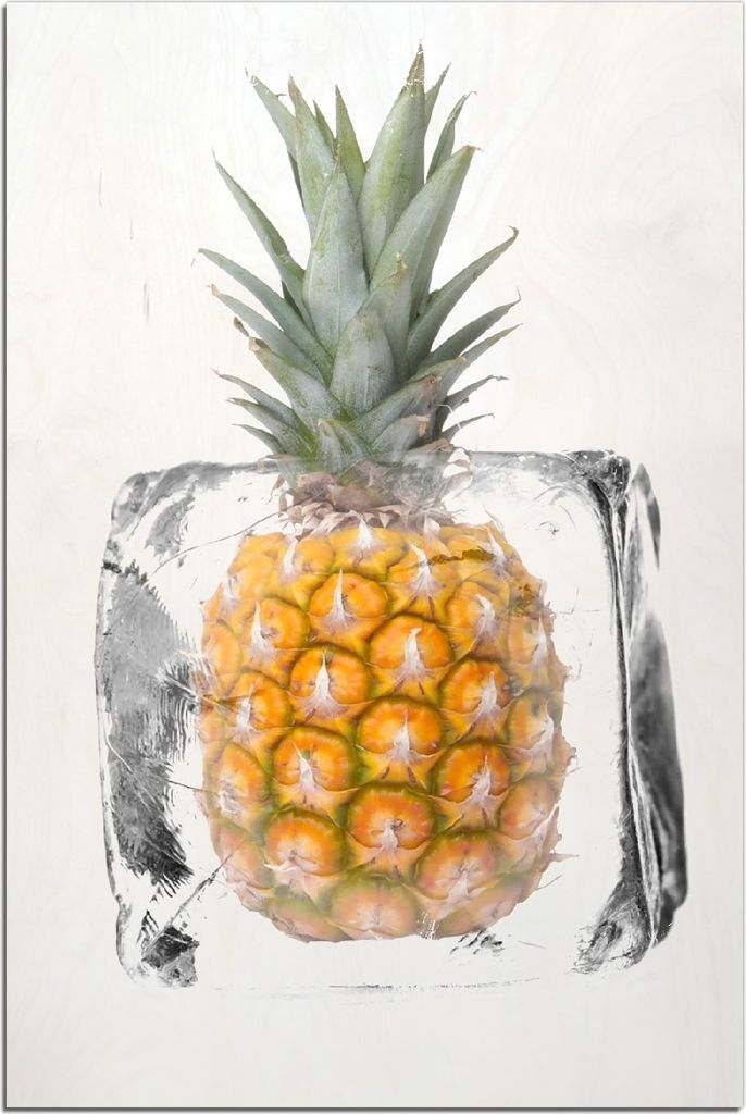 Kunstdrucke Wandbilder Holz in : Brillante Farben, Größe 60 x 90 cm Motiv Ananas in Eiswürfel - Eiskaltes Obst