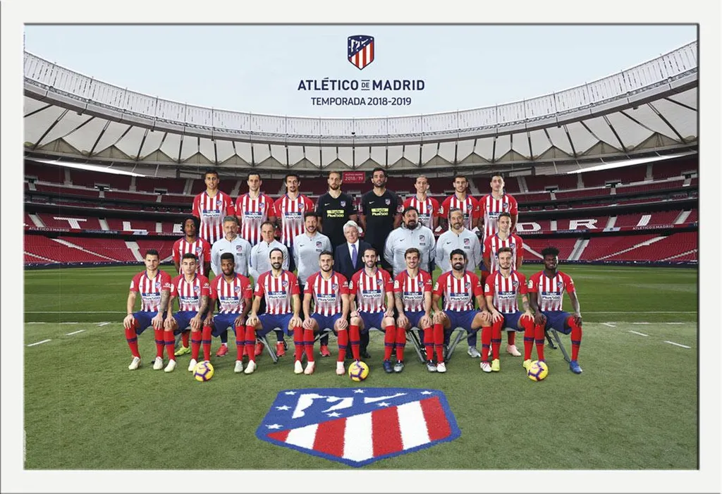 Poster Atletico Madrid Photo d'Équipe 18/19 et Cadre Interchangeable Blanc