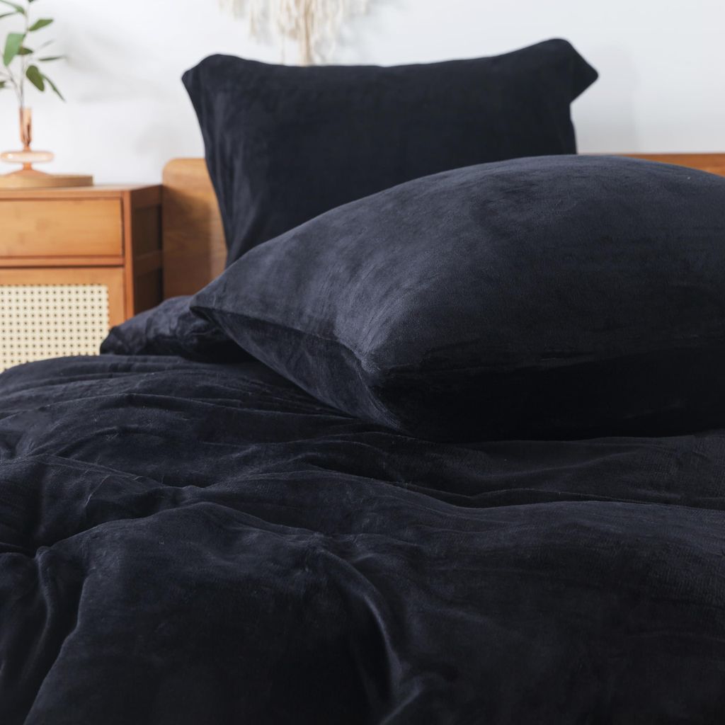 Plüschkissenbezüge 40 x 80 cm (2er-Set) schwarz – Weicher und flauschiger Kissenbezug mit Reißverschluss für Bett, Sofa und Sessel, 40 x 80 c...
