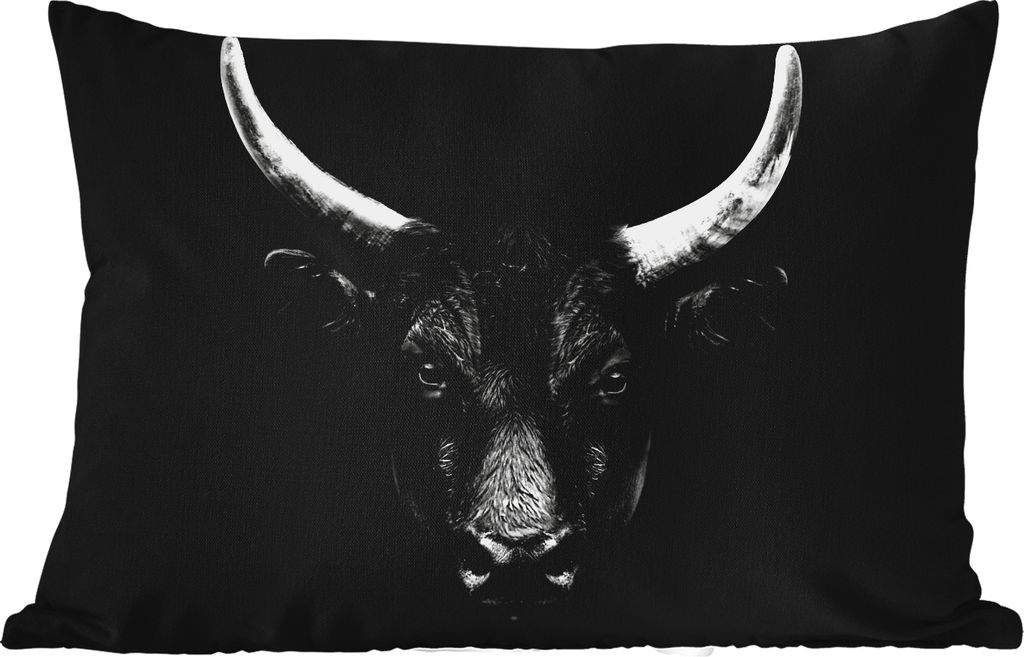MuchoWow Outdoor Kissen - Tiere - Stier - Schwarz - Weiß - Porträt - 50x30 cm - Wetterfest - Lounge Kissen - Sofa kissen - Wohnzimmer Dekoration