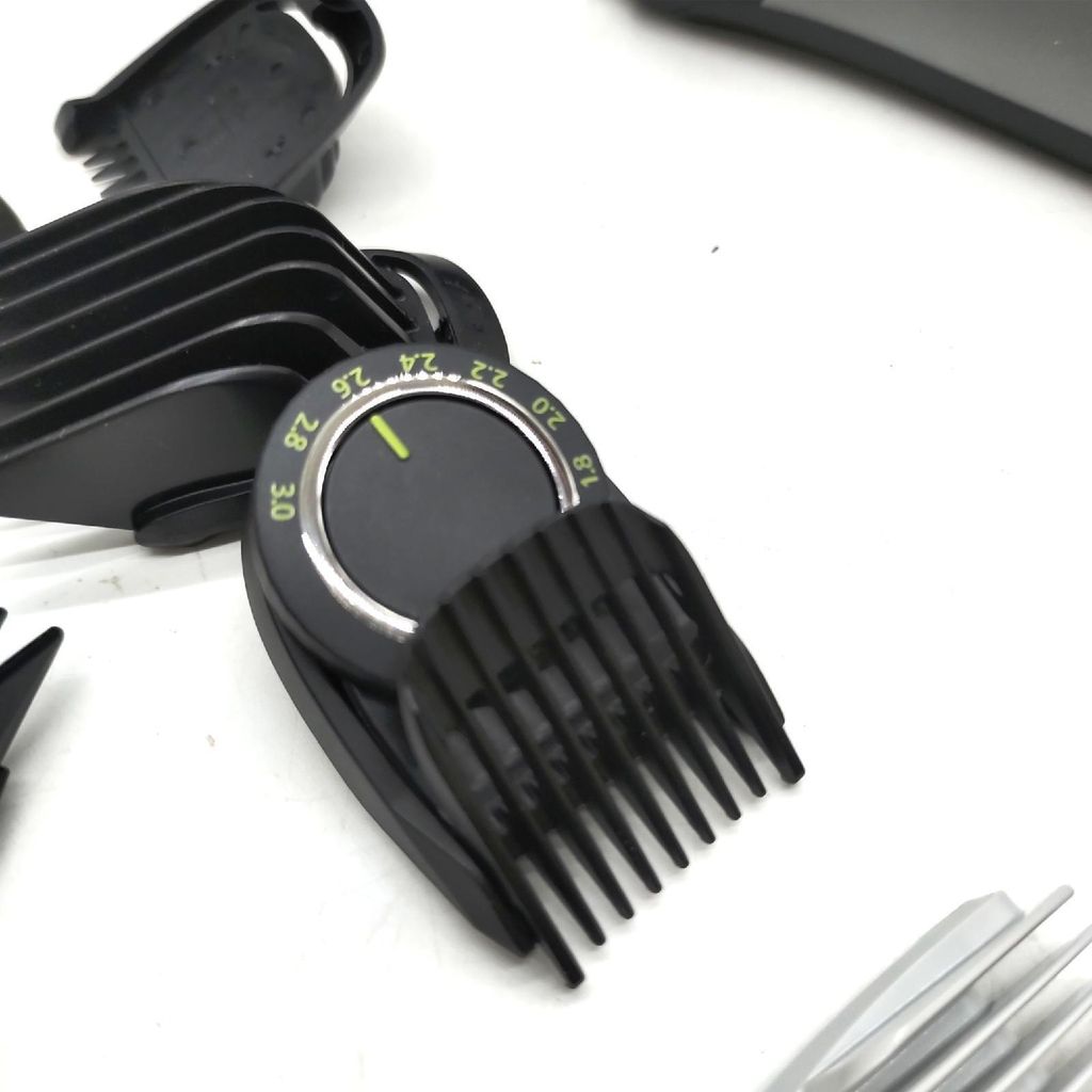 Philips Multigroom Series 7000 Combi Trymer do brody Zdjęcie produktu 16