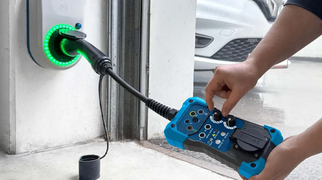 Adaptateur de Test pour Installation de Borne Type 2 et Wallbox AC - 3