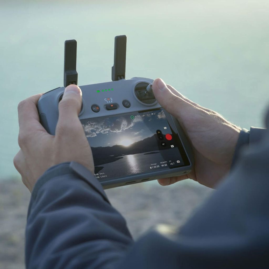 DJI Air 3S Fly More Combo (DJI RC 2) Produktbild 9