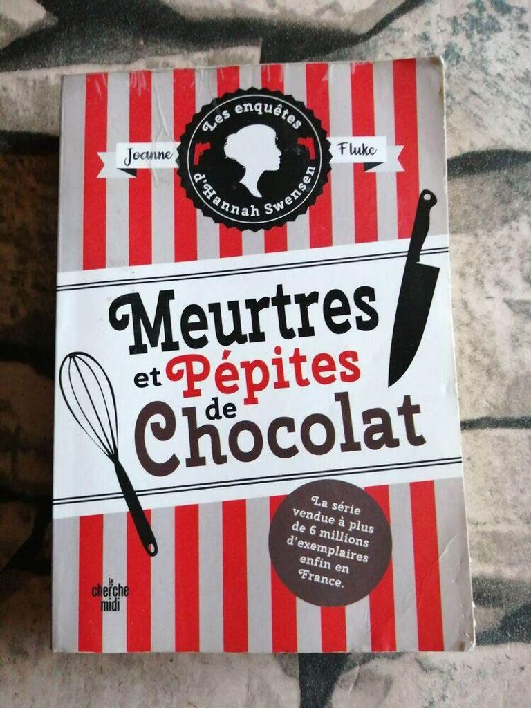 Fluke Joanne - Enquetes d'Hannah Swensen Tome 1 Meurtres et pepites de chocolat