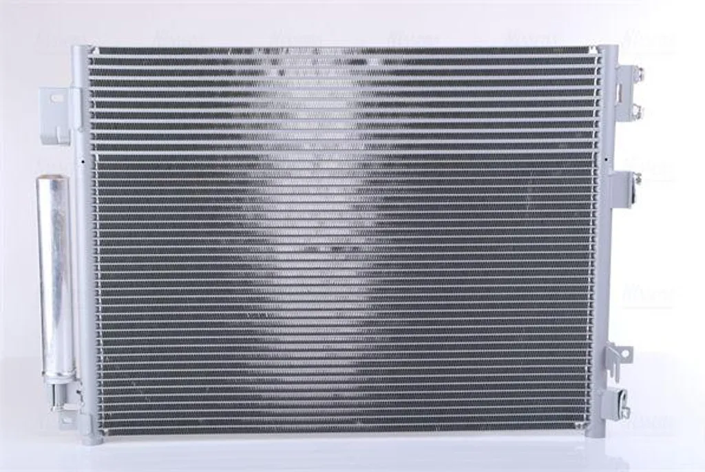 Plus de Fuites de Gaz avec le Condenseur de Clim Nissens pour Thema OE