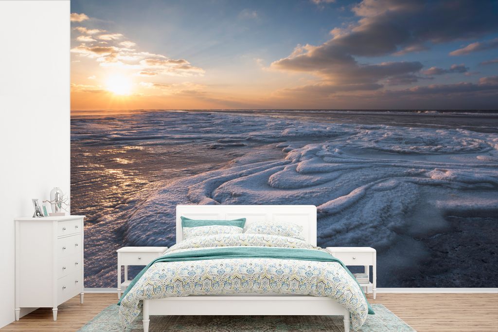 MuchoWow Fototapete für Wohnzimmer oder Schlafzimmer Wandtapete Vinyl Motivtapete Ein Sonnenuntergang in der Nähe der niederländischen Insel S...