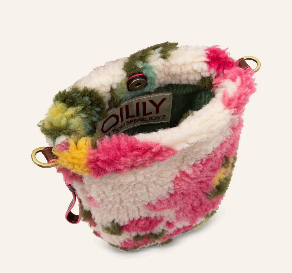 Regala Oilily Sorley: La Borsa a Tracolla Avorio che Incanta - 4
