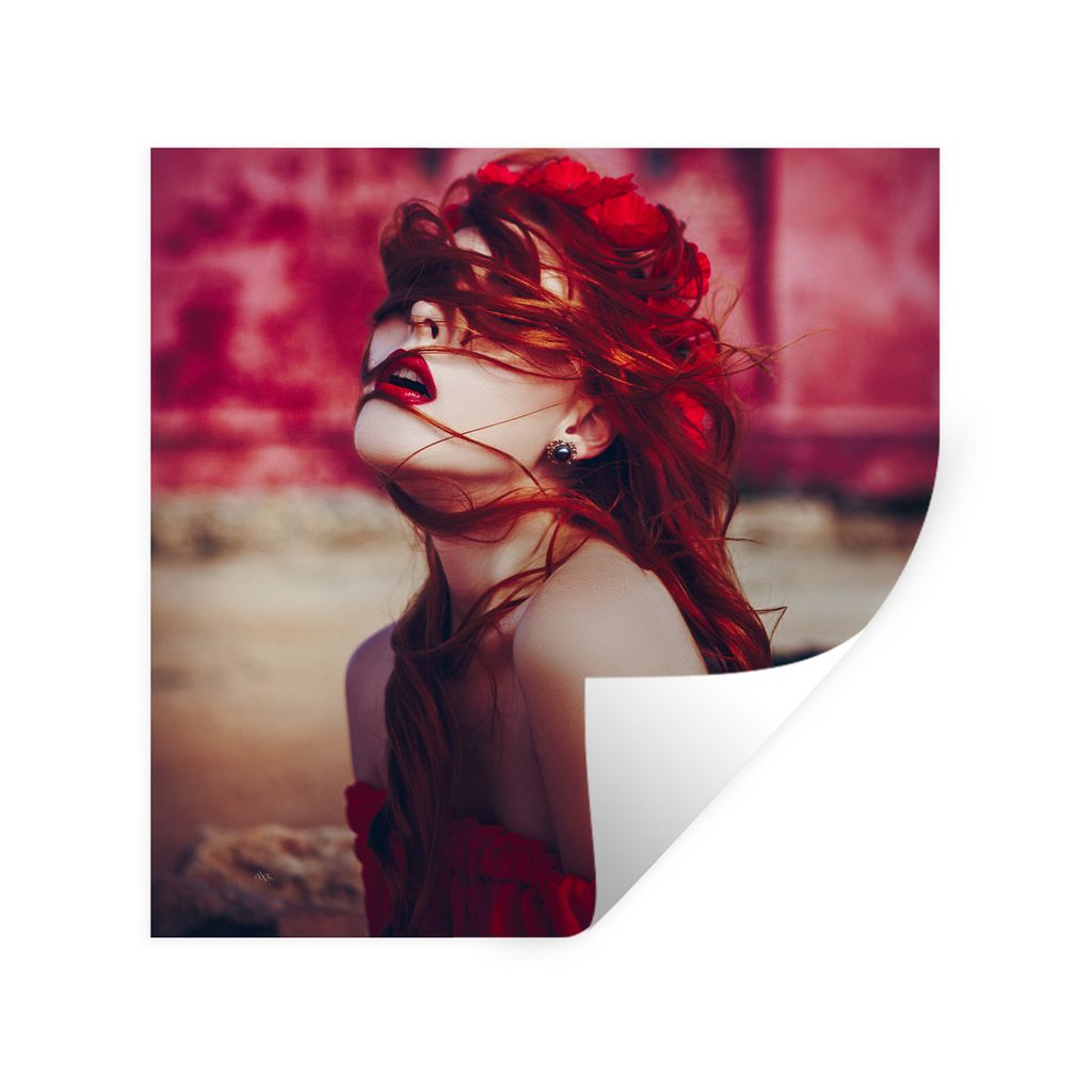MuchoWow Wandtattoo Wandsticker Wandaufkleber Schloss - Rot - Frau - Porträt 80x80 cm Selbstklebend und Repositionierbar - Wierderverwendbar - S...