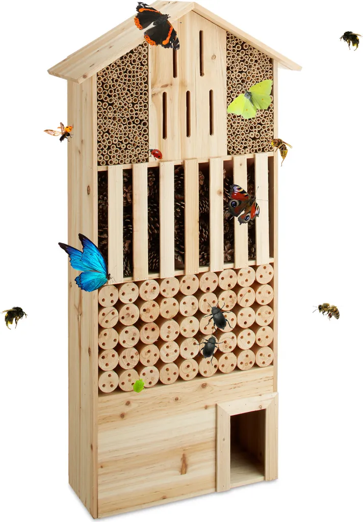 Favoriser la biodiversité avec l'hôtel pour insectes et maison hérisson