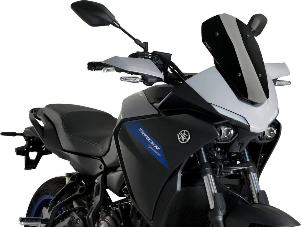 Écran Sport Moto Noir PUIG 382x250mm avec Certification ABE Yamaha