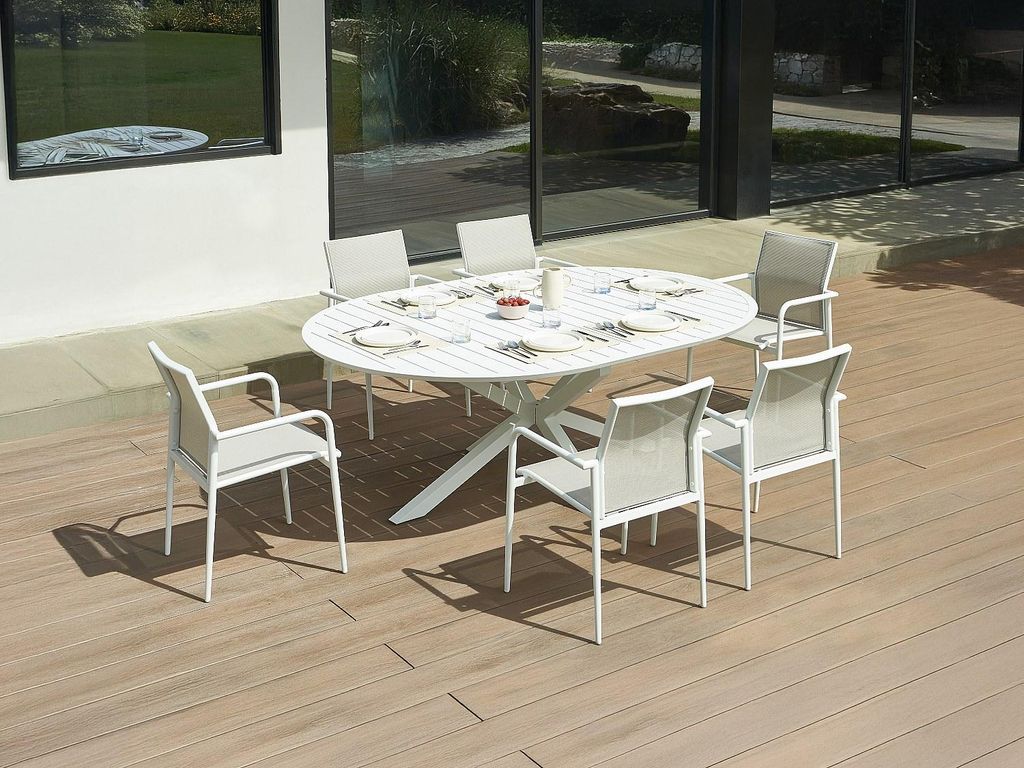 Gartenmöbel-Set aus Aluminium für den Essbereich: ausziehbarer Tisch, Länge 150/200 cm, und 6 stapelbare Stühle – Hellgrau und Weiß – YOHA...