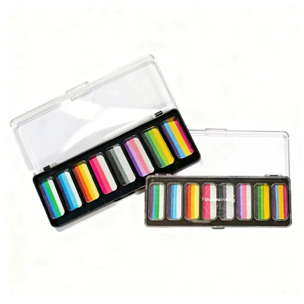Palette quotidienne longue tenue - Texture soyeuse et miroir inclus