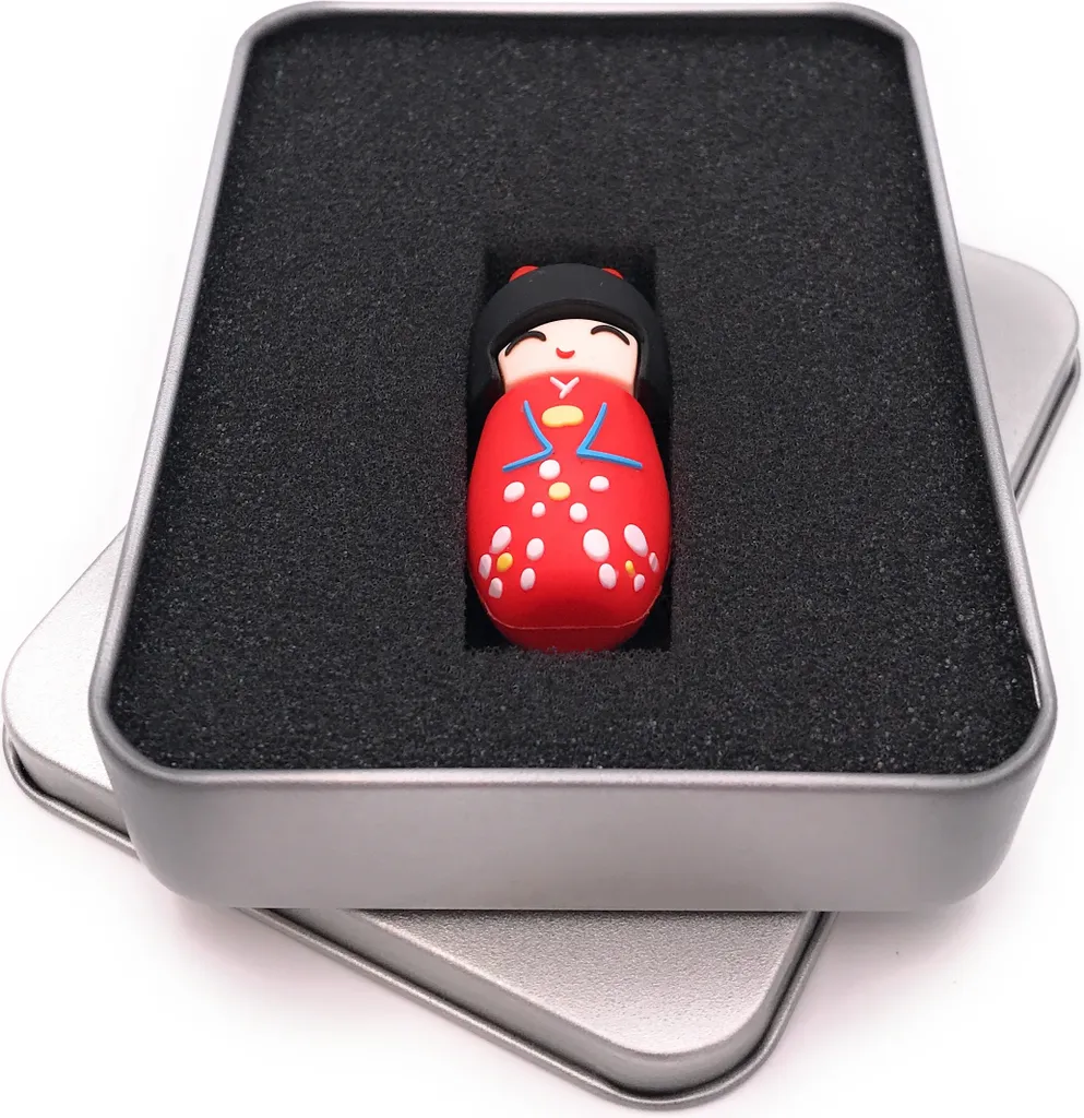 Idea Regalo Originale: Chiavetta USB Geisha Matrioska 32GB USB 3.0 Rossa