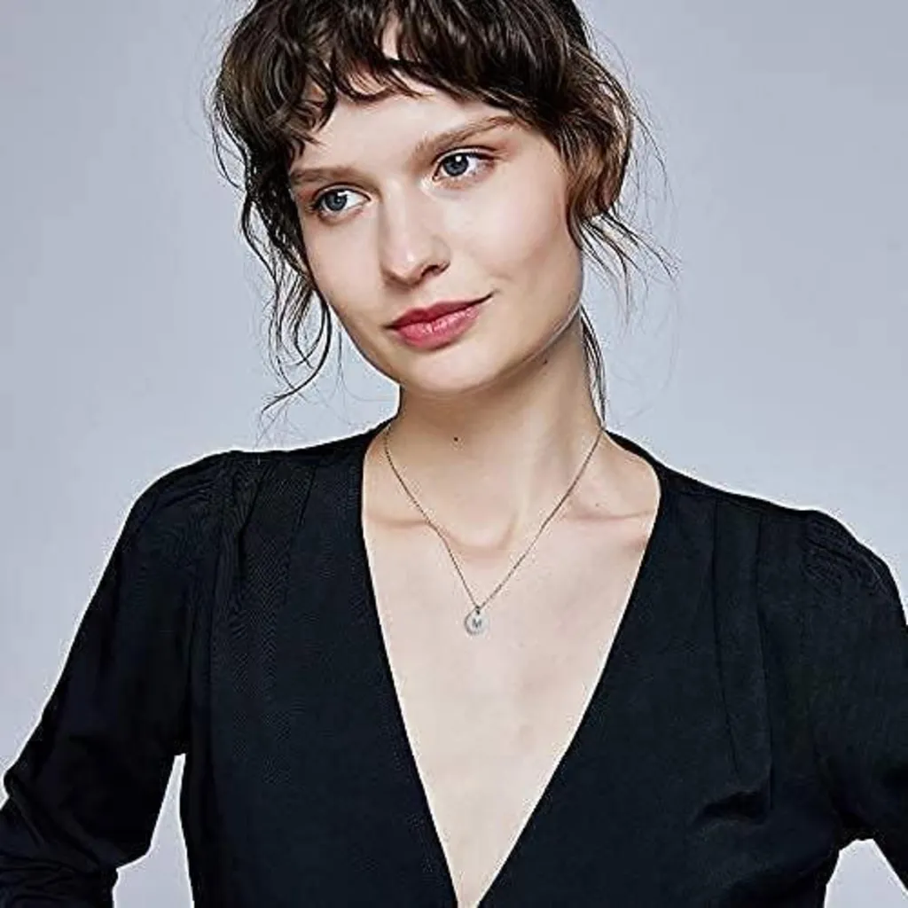 Collana con Lettera Iniziale Oro Rosa e Argento: Trend Regalo 2025 - 10