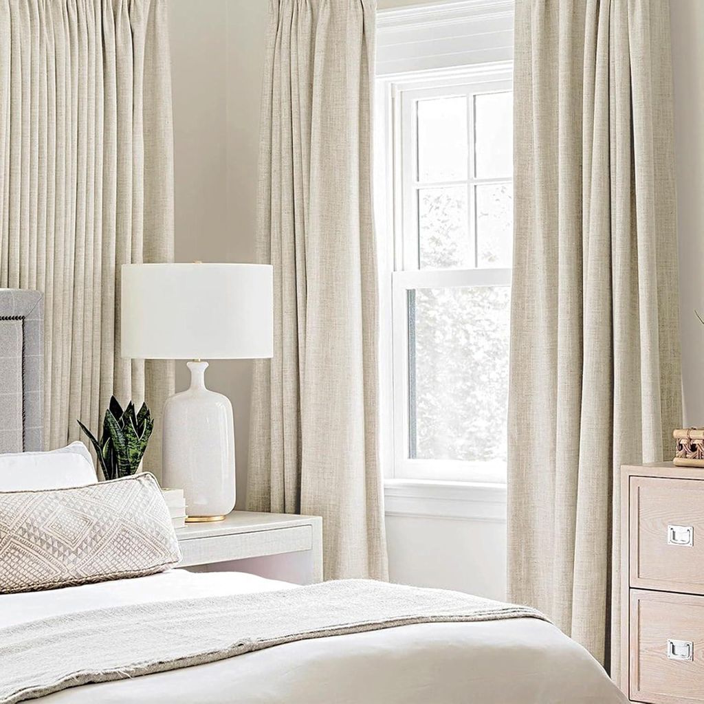 Wärmeisolierende Vorhänge mit Ösen 100% lichtundurchlässig Leinenlook Wohnzimmer Kälteschutz Verdunkelungsvorhang Set von 2 140 x 225 cm