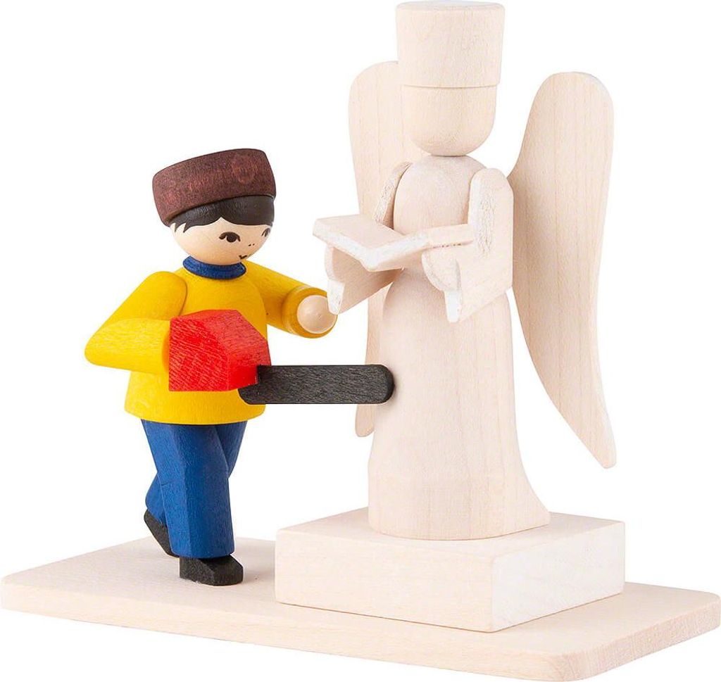 Winterkinder Junge mit Schneeskulptur gebeizt (7cm) von ULMIK