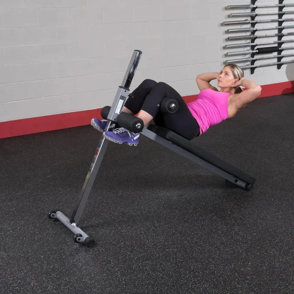 Banc à abdos Ergonomique GAB60B Body-Solid pour Éviter le Mal de Dos - 2