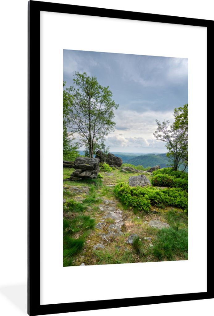 MuchoWow Gerahmtes Poster Ein Hochpunkt in den Ardennen 60x90 cm - Poster mit Schwarzem Bilderrahmen Wandposter Rahmen Foto Bilder - Dekoration -...