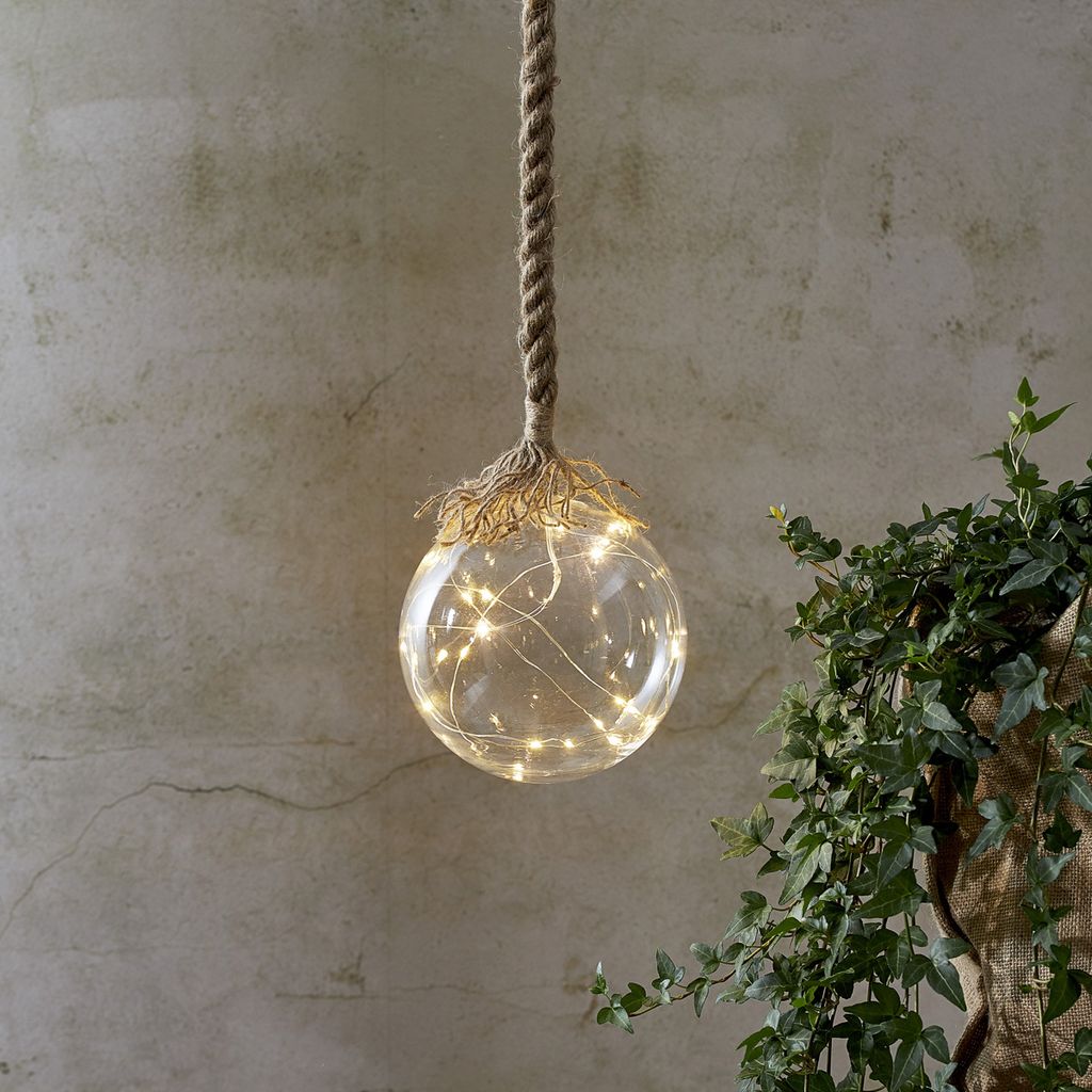 LED Glaskugel 'Jutta' - mit Juteseil - 15 warmweiße LED am Draht - L: 200cm - D: 15cm - klar